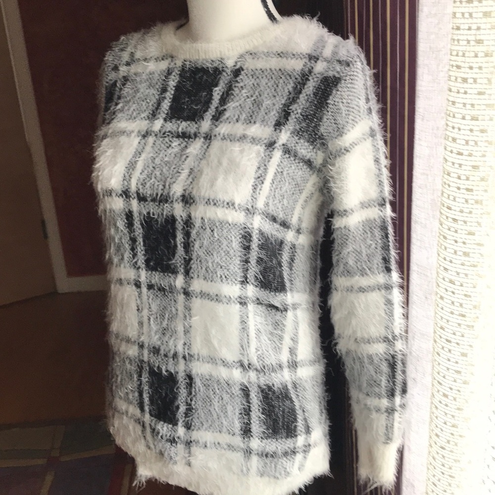 Black white fuzzy sweater